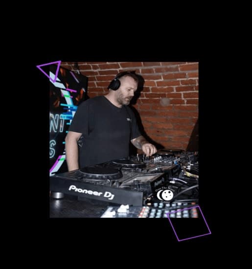 A picture of Ronniec djing